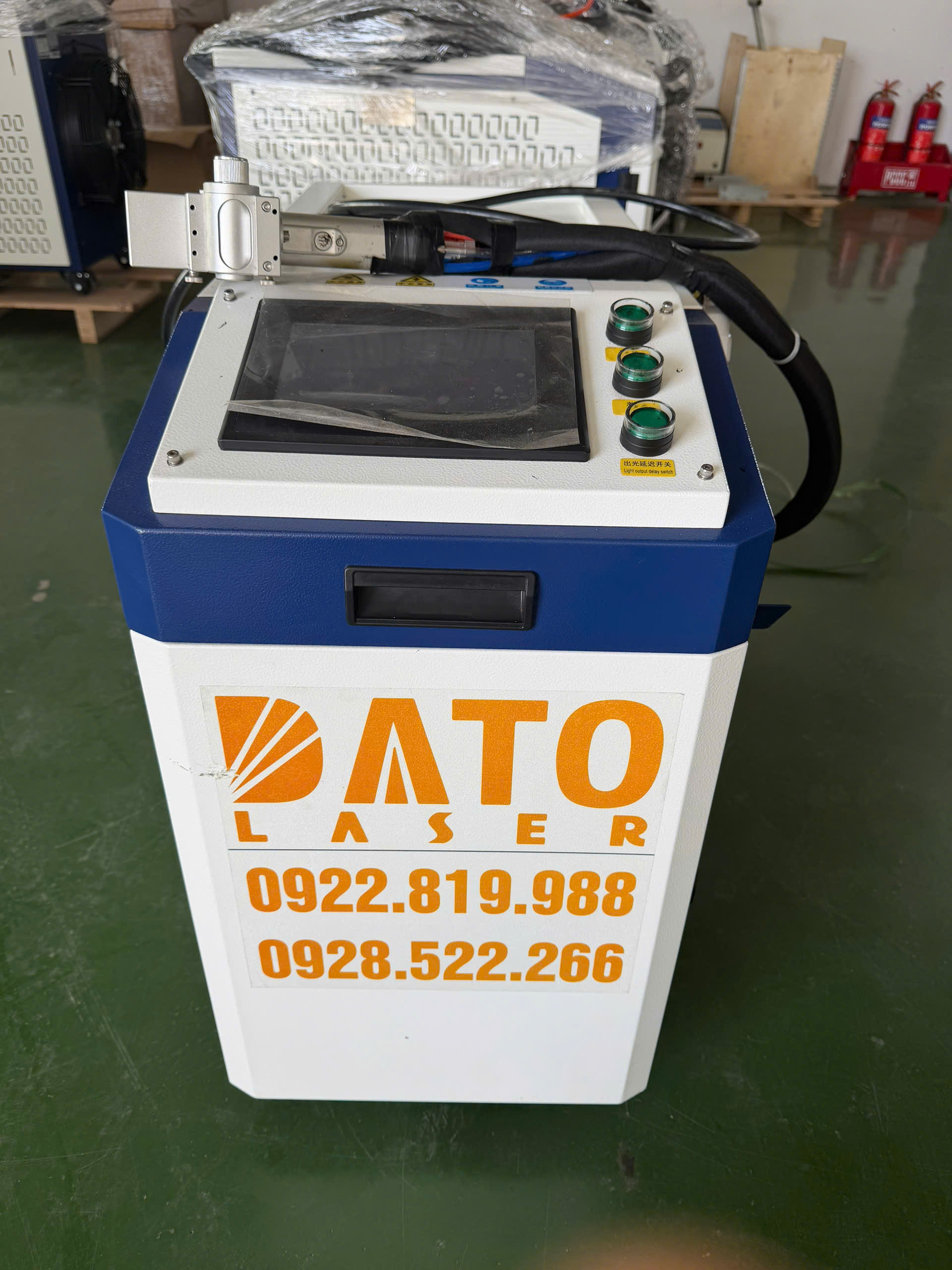 z7311497320094-11981bc0ca35c13c6c8f01d7aa21b50e